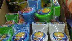 Наноіграшки – у Луцьку продають цукерку+туалет (фото)