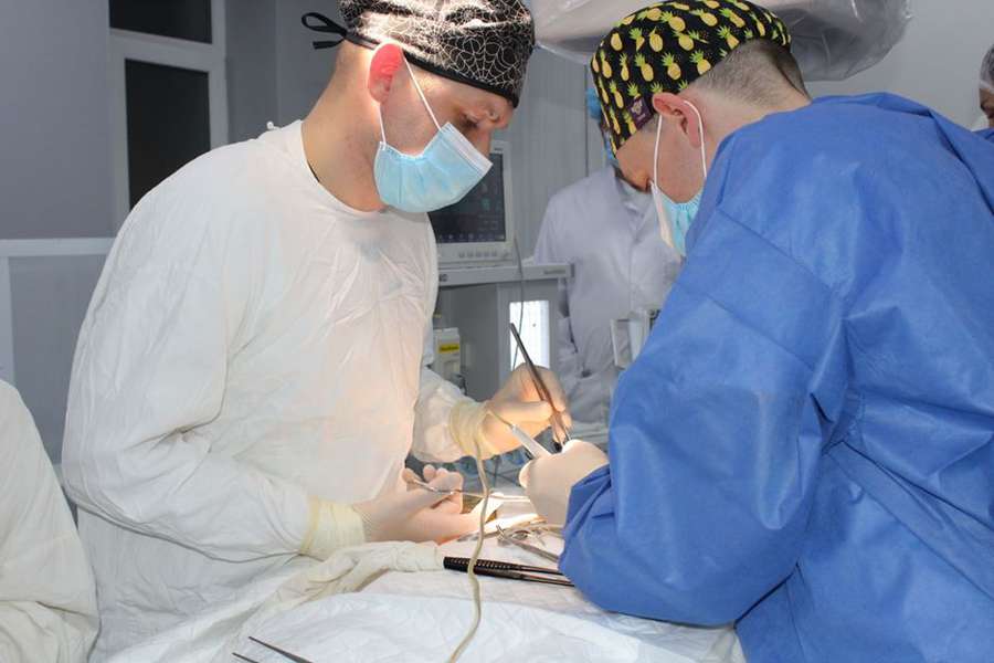 У Ковелі зробили унікальну операцію 16-річному юнаку (фото)