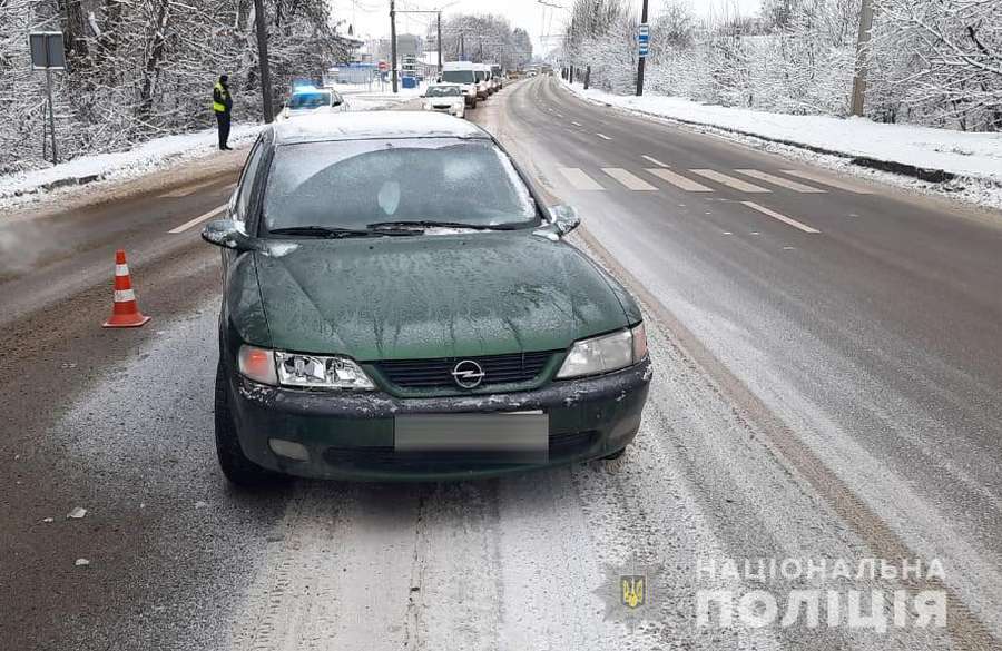 У Луцьку Opel збив 11-річну дівчинку на переході – поліція відкрила «кримінал» (фото, відео)