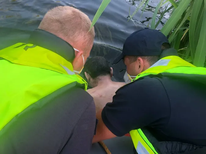 Пробув у воді добу: поліція встановила особу чоловіка, який втопився в Стиру
