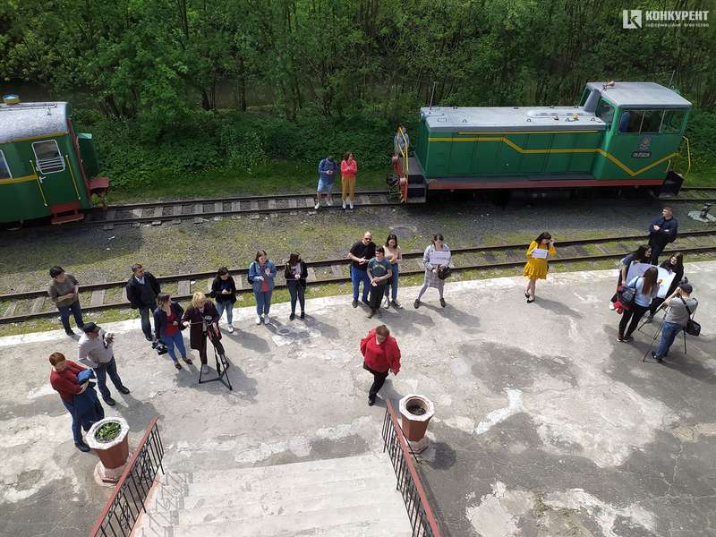 У Луцьку вийшли на мітинг, аби врятувати дитячу залізницю (фото)