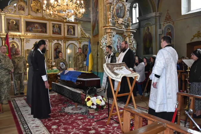 У Луцькому районі попрощались із Героєм Юрієм Любежаніним (фото)