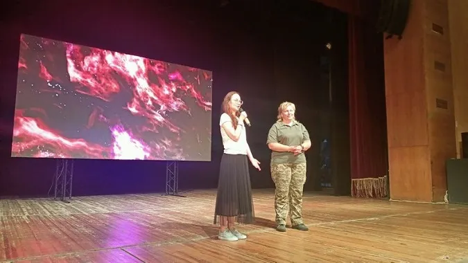Про волонтерку з Луцька презентували документальний фільм «Місія 200» (відео)