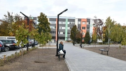 У Луцьку завершили роботи у сквері біля 26 школи: як він виглядає (фото, відео)