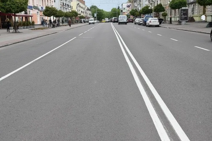 Рівняни пропонують розмітити луцькі дороги найдешевше