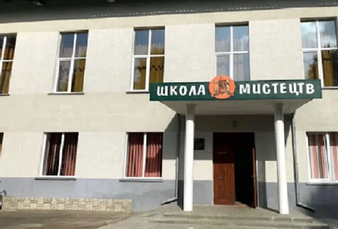 У Нововолинську малозабезпечені діти безкоштовно навчатимуться у школі мистецтв