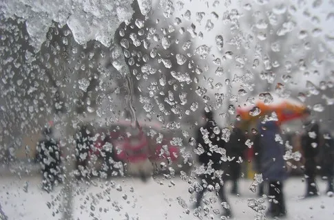 Дощ зі снігом: погода в Луцьку на четвер, 8 лютого 