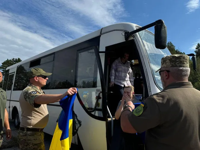 З полону повернули 49 українців та українок (фото)