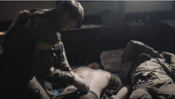 Оприлюднили унікальне відео, як на передовій бойові медики рятують поранених (відео)