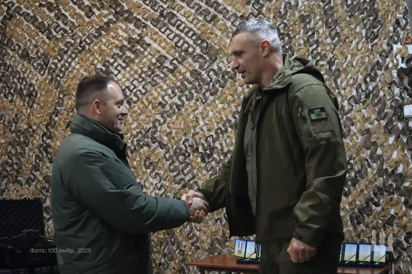 Волинських воїнів на передовій відвідав мер Києва (фото)