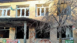 У Донецькій ОВА показали наслідки обстрілу лікарні та пологового будинку в Торецьку