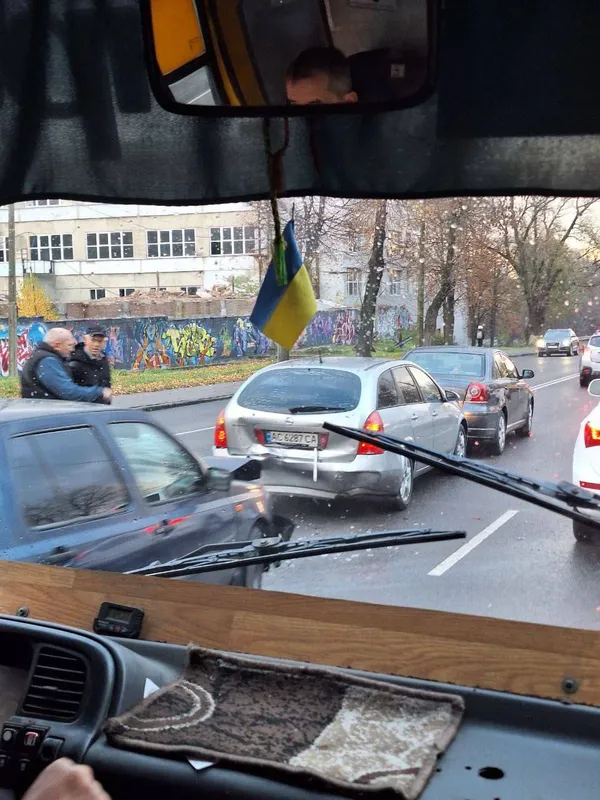 У Луцьку на Ковельській зіткнулися три автомобілі (фото)
