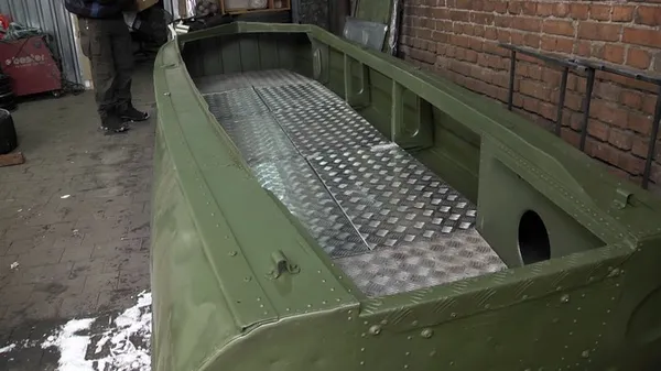 Волиняни виготовили понад сотню евакуаційних візків для військових (відео)