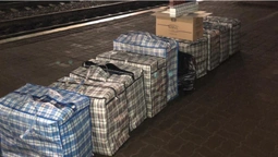На ковельському вокзалі знайшли 11 тисяч пачок сигарет (фото)
