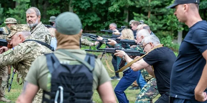 У кожній області запрацюють центри підготовки до національного спротиву