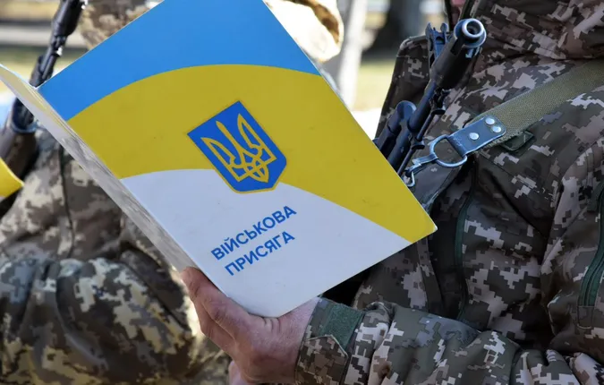 У волинських прикордонників – поповнення: новобранці склали присягу (фото)