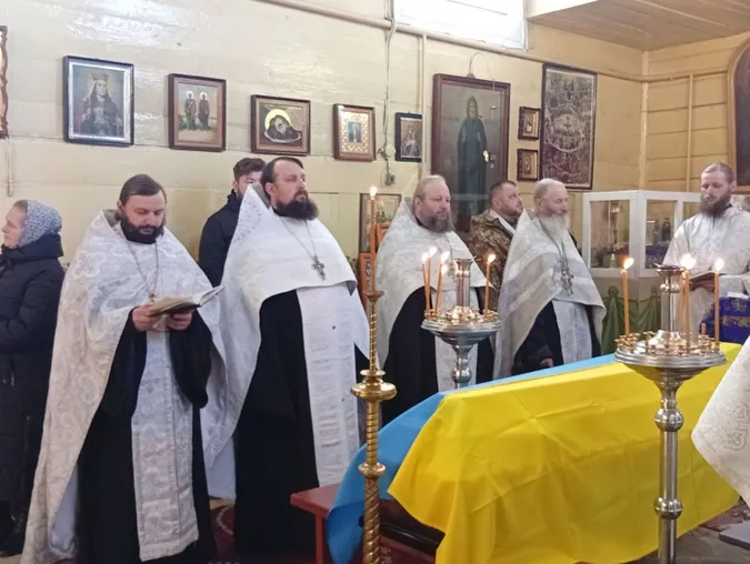 На Волині провели в останню дорогу Героя Віктора Маковецького (фото)