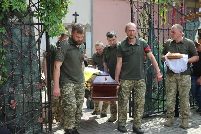 Луцьк попрощався з захисником Дмитром Свириденком