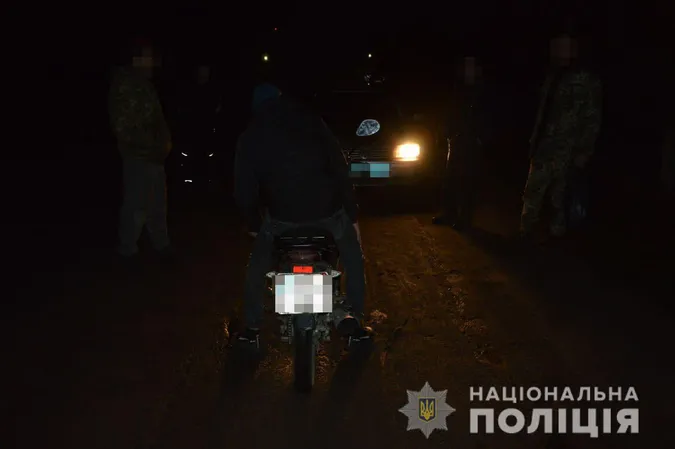 На Волині поліція за пів години розшукала злодія на мотоциклі