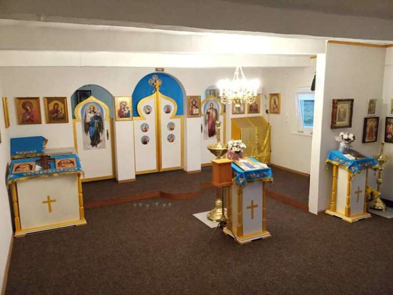 На Волині громада «московського патріархату» після «вигнання» облаштувала собі храм (фото)
