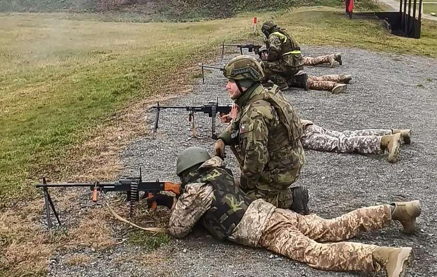 Українські військовослужбовці  розпочали навчання в Чехії (фото)