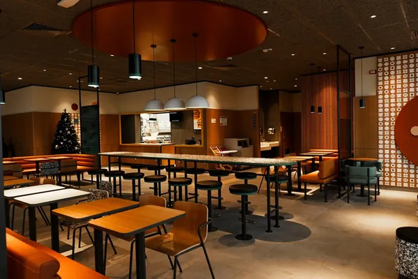 У Ковелі запрацював McDonald's: який він (фото)