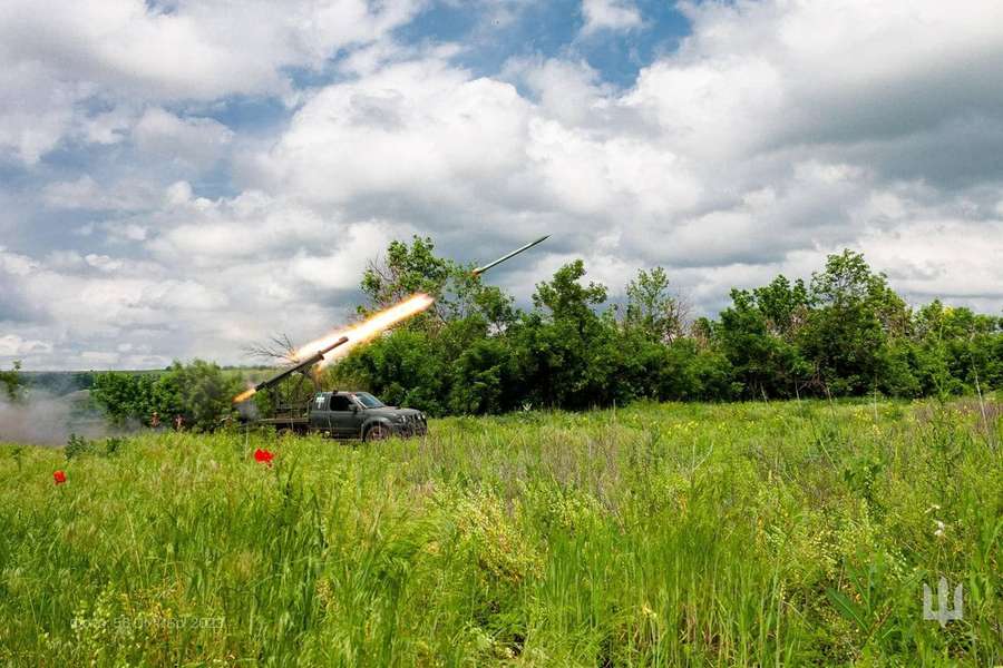 «Кошмаромобіль»: українські військові показали нову міні-РСЗВ (фото)