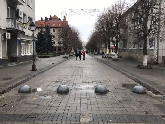 У Луцьку зникли артефакти, які відкопали під час робіт на Лесі Українки (фото)