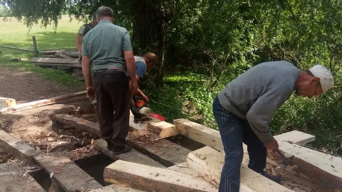 На Волині селяни самостійно відремонтували переправи через Стир (фото)