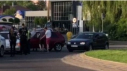 Недотримання дистанції: у Луцьку на перехресті – аварія  (відео)
