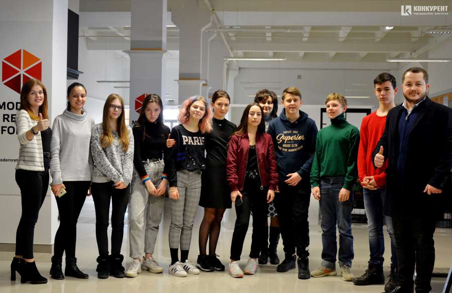Магазини майбутнього та екскурсія на виробництво: луцькі учні відвідали Modern-Expо (фото)