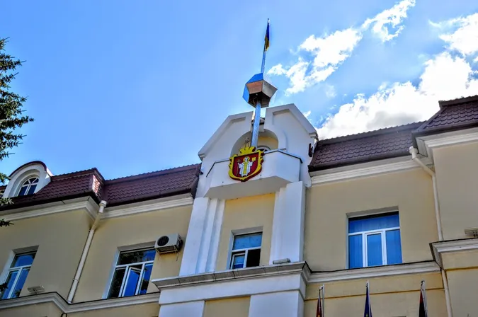 Як оцінють лучани роботу міської влади