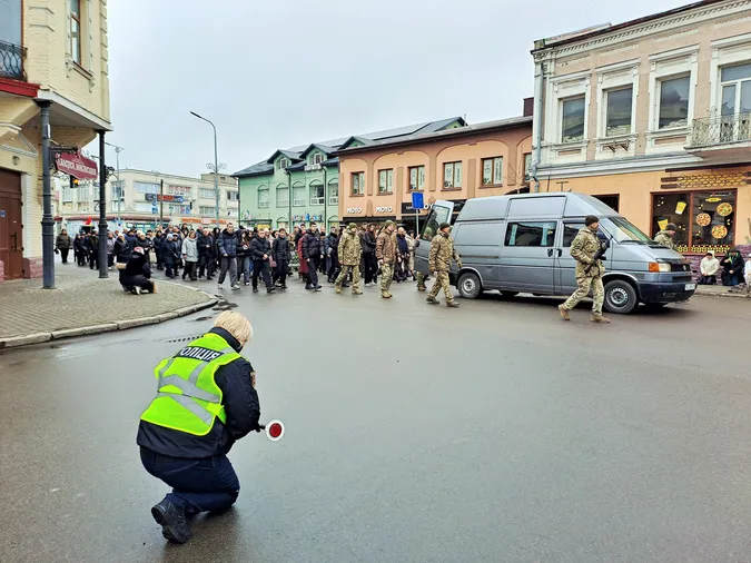У Ковелі провели в останню дорогу 18-річного Захисника Дмитра Приймачука (фото)