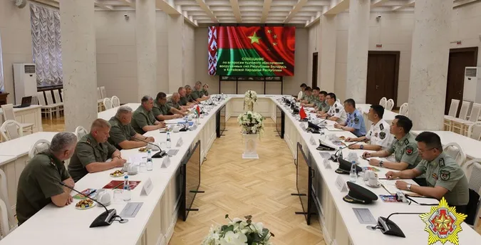До Білорусі прибула китайська військова делегація: говорять про тилове забезпечення військ