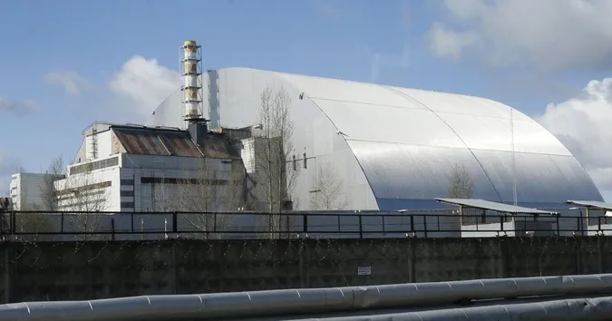 Чорнобильська електростанція – у блекауті через обстріли: які ризики