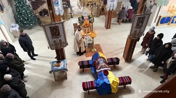 У Нововолинську прощалися з Героєм Ігорем Ковальчуком (фото)