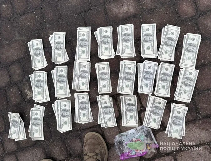 Взяли на гарячому: на Волині викрили цинічну схему втечі ухилянтів за кордон
