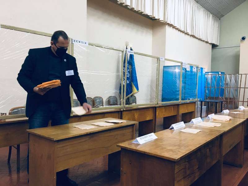 Як луцький «політех» проголосував на виборах ректора: результати (відео)