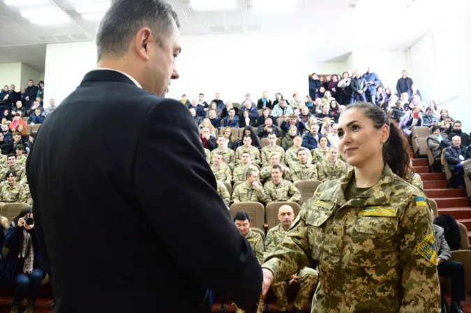 У луцькому «політесі» студентам вручили погони (фото)
