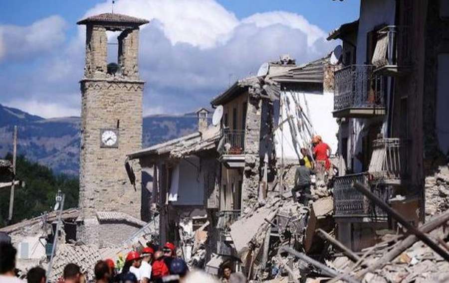 Грецію і Туреччину сколихнув потужний землетрус, є значні руйнування (фото)