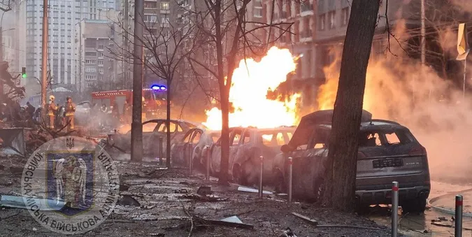 Ворог вдарив по Києву «Кинджалами» та «Іскандерами» (фото)
