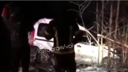 На Волині у святвечір авто злетіло у кювет (відео)