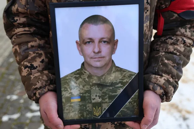 У Луцьку попрощалися з Героєм Вадимом Кравчуком (фото)