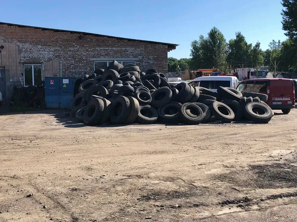 Де у Луцьку можуть встановити підземні смітники