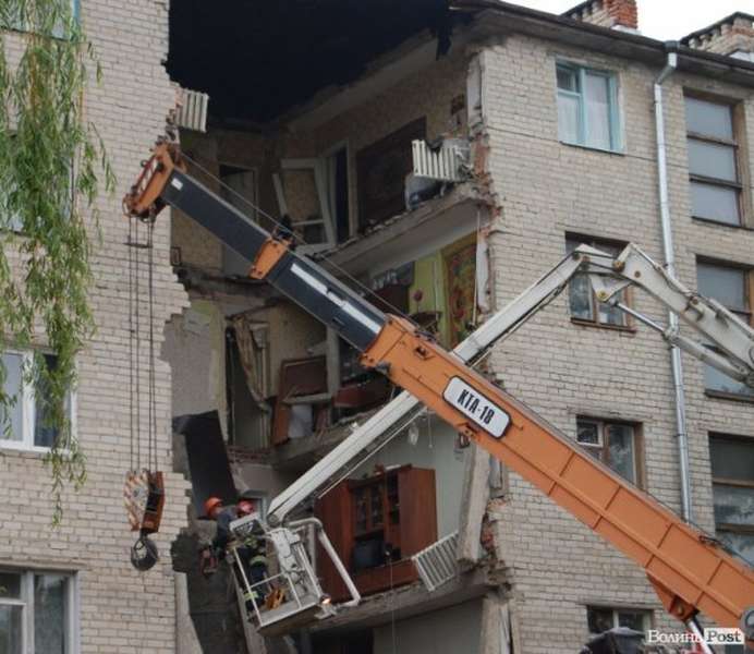 Обвал будинку в Дрогобичі: гіркий досвід Луцька (фото)