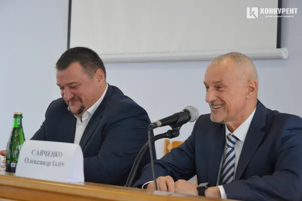 Як соромив та хвалив Савченко голову Луцької РДА Тараса Яковлева (репортаж)