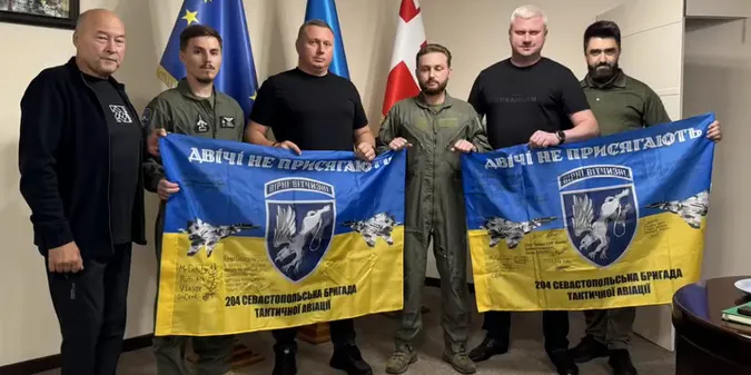 Погуляйко зустрівся з легендарними захисниками українського неба (відео)