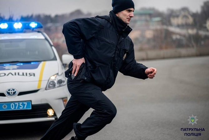У центрі Луцька – «перестрілка»: тренується поліція 