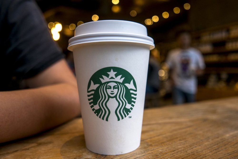 За каву в Starbucks можна буде заплатити криптовалютою