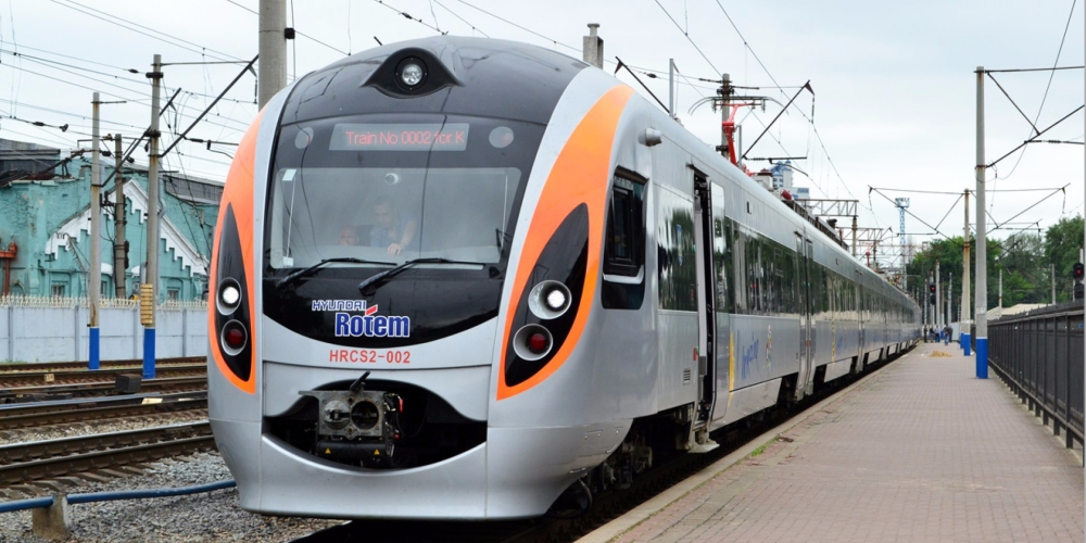 Лучани просять запустити швидкісний поїзд до Києва 